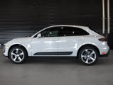 Certified 2024 Porsche Macan image 2