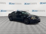 Used 2013 Dodge Avenger SE image 2