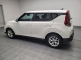 Used 2021 Kia Soul S image 3