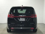 New 2025 Chrysler Pacifica Select image 5
