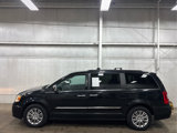 Used 2015 Chrysler Town & Country Touring-L w/ Driver Convenience Group image 2