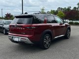New 2025 Nissan Pathfinder Platinum image 3