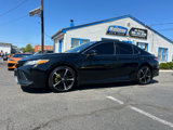 Used 2020 Toyota Camry XSE image 3