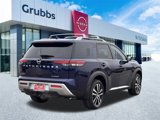 New 2025 Nissan Pathfinder Platinum image 3