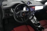Certified 2025 Porsche Macan image 4