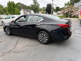 Used 2023 Nissan Altima 2.5 SV image 3