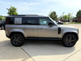 Used 2022 Land Rover Defender 110 X-Dynamic SE image 5