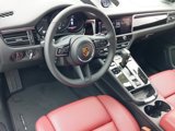 Certified 2025 Porsche Macan image 4