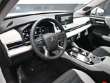 New 2025 Mitsubishi Outlander SE image 4