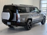 Used 2024 Land Rover Defender 130 X-Dynamic SE image 3