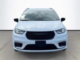 New 2025 Chrysler Pacifica Select image 2