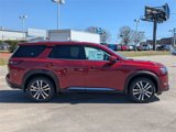 New 2025 Nissan Pathfinder Platinum image 2
