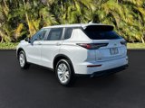 New 2025 Mitsubishi Outlander ES image 3