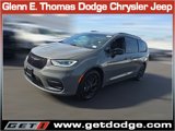 New 2025 Chrysler Pacifica Premium image 3