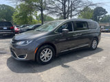 Used 2020 Chrysler Pacifica Touring-L image 6