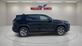 Used 2025 Chevrolet Equinox LT image 2
