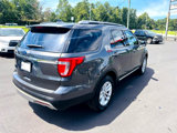Used 2017 Ford Explorer XLT w/ Equipment Group 201A image 5