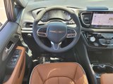 New 2025 Chrysler Pacifica Pinnacle image 5