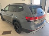 New 2025 Volkswagen Atlas Peak Edition SE image 5