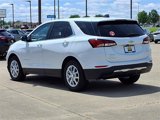 Used 2023 Chevrolet Equinox LT image 3