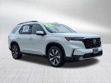 New 2025 Honda Pilot Touring image 2