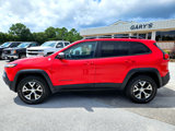 Used 2017 Jeep Cherokee Trailhawk w/ Comfort/Convenience Group image 3