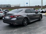 Used 2022 Toyota Camry SE image 3