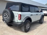 Used 2024 Ford Bronco Badlands image 3