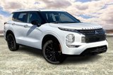 New 2025 Mitsubishi Outlander 4WD Plug-In Hybrid image 2