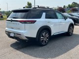 New 2025 Nissan Pathfinder Platinum image 4