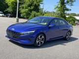Used 2023 Hyundai Elantra SEL w/ Convenience Package image 3