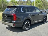 New 2025 Kia Telluride S image 4