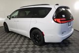 New 2025 Chrysler Pacifica Select image 6