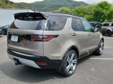 New 2025 Land Rover Discovery Metropolitan Edition image 3