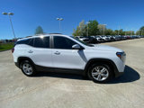 Used 2023 GMC Terrain SLE w/ Driver Convenience Package image 5