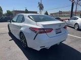 Used 2018 Toyota Camry SE image 4