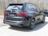 Used 2022 BMW X7 M50i image 6