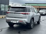 New 2025 Nissan Pathfinder SL w/ SL Premium Package image 3