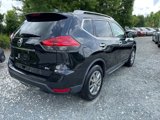 Used 2017 Nissan Rogue SV image 5
