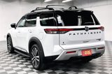 New 2025 Nissan Pathfinder Platinum image 3