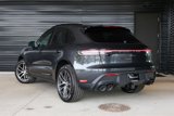 Certified 2025 Porsche Macan image 3