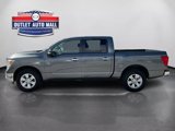 Used 2019 Nissan Titan SV image 6
