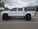 Used 2015 Toyota Tacoma 4x4 Double Cab w/ SR5 Package image 2