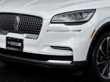 Certified 2022 Lincoln Aviator Reserve w/ Equipment Group 201A image 2