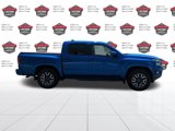 Used 2025 Nissan Frontier SL image 2