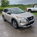 Used 2021 Nissan Rogue Platinum image 4