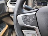 Used 2023 GMC Acadia SLE w/ Driver Convenience Package image 6