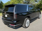 Used 2025 Cadillac Escalade ESV Premium Luxury image 3