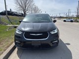 Used 2023 Chrysler Pacifica Touring-L image 2