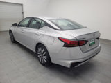 Used 2024 Nissan Altima 2.5 SV image 3
